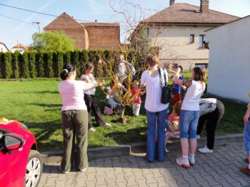 zdobení velikonočních kraslic