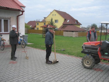 Den Země - úklid v obci